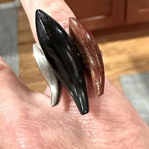 Frank Gehry Tiffany Sterling silver and wood 3 fish ring. Marked Italy.